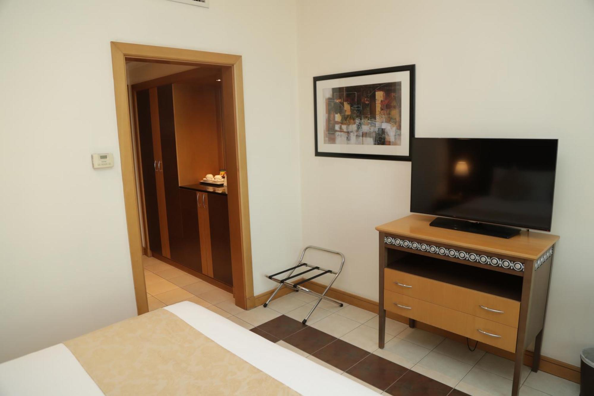 Copthorne Al Jahra Hotel & Resort Kuwait City Екстер'єр фото